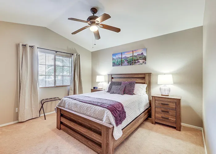1 Mi To Golf: Mtn-view Gem W/ Patio In Holiday home