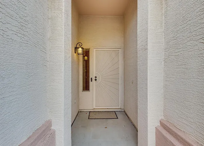 1 Mi To Golf: Mtn-view Gem W/ Patio In *