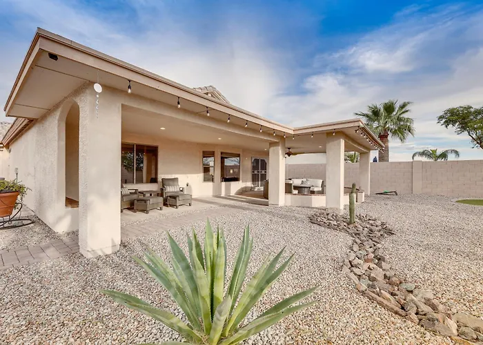1 Mi To Golf: Mtn-view Gem W/ Patio In